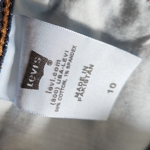 NWOT Women's Levi's 515 Bermuda Jean Shorts Size 10 - Picture 4 of 9